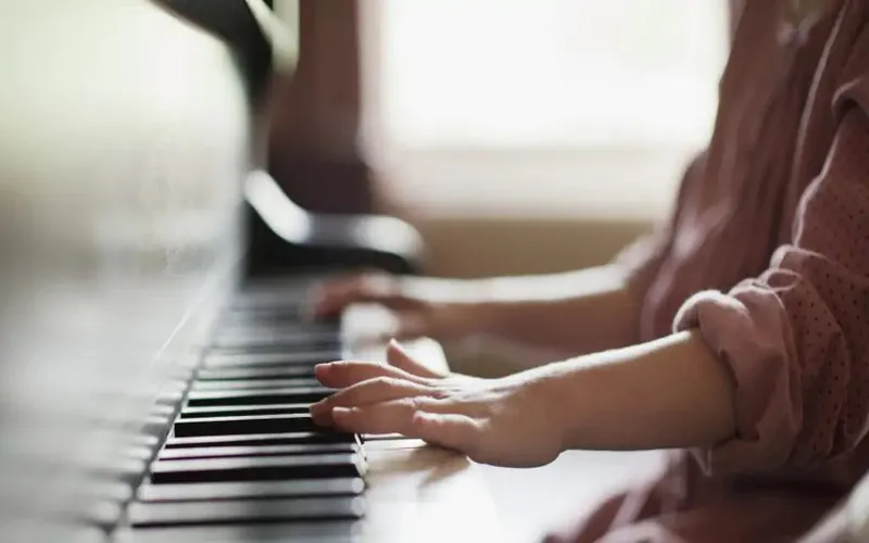 hoc piano co kho khong giai dap cho nguoi moi bat dau